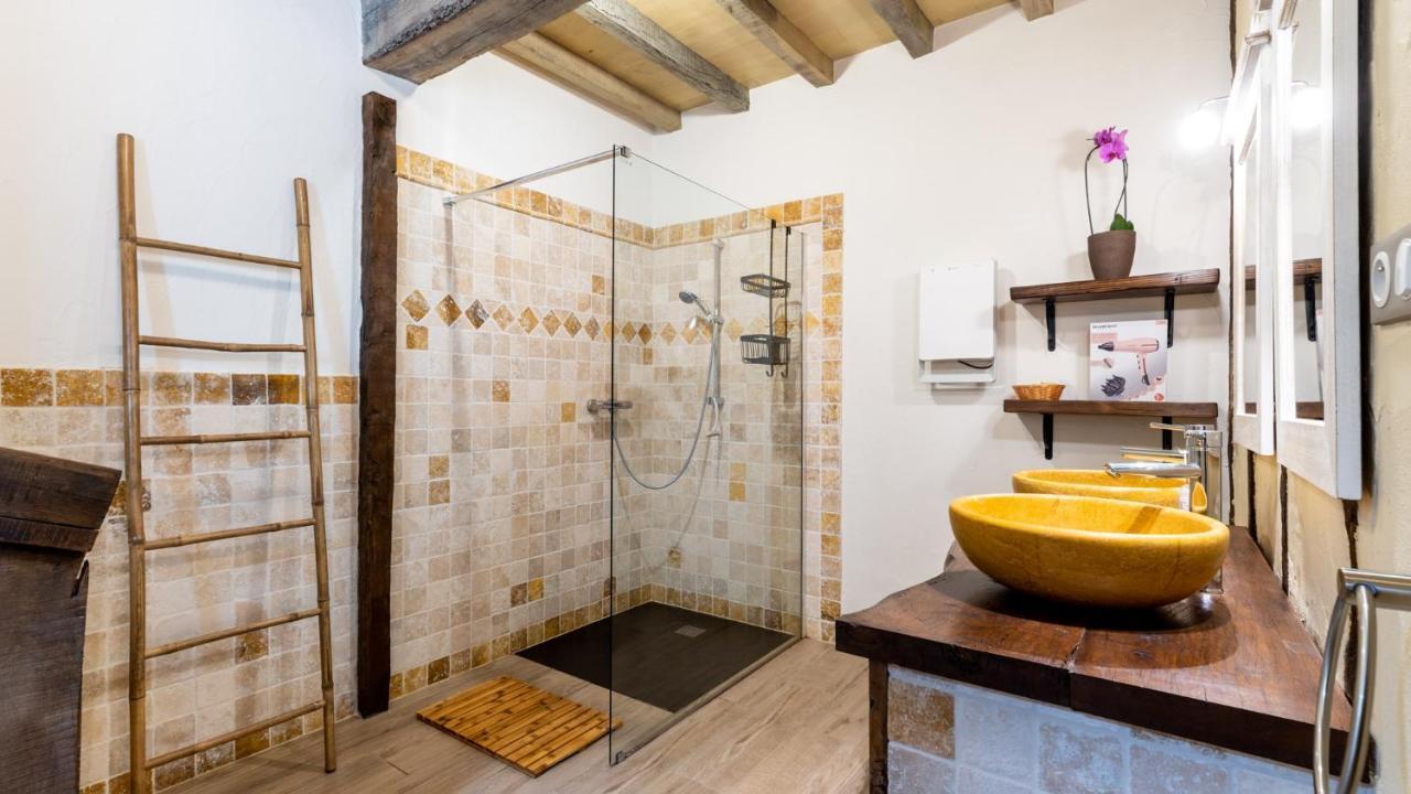 La Maison De Yuka Plieux Kültér fotó